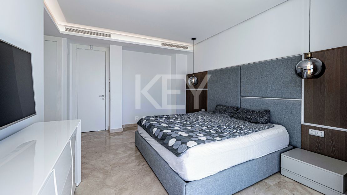 Beautiful Corner Townhouse with own garden and a roof-top pool in Rio Real, Marbella