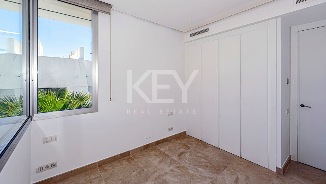 Beautiful Corner Townhouse with own garden and a roof-top pool in Rio Real, Marbella