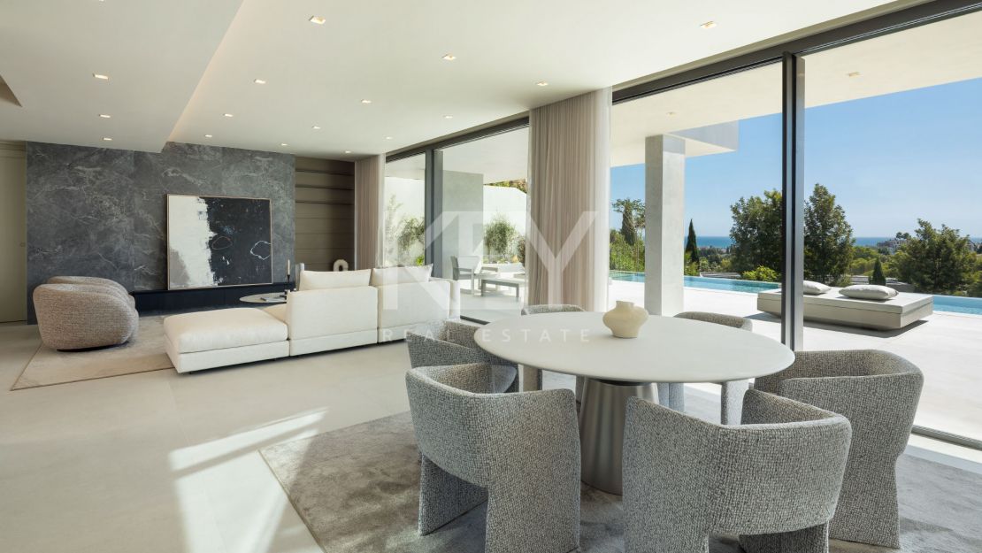 Contemporary villa with sea views for sale in Los Flamingos, Benahavís