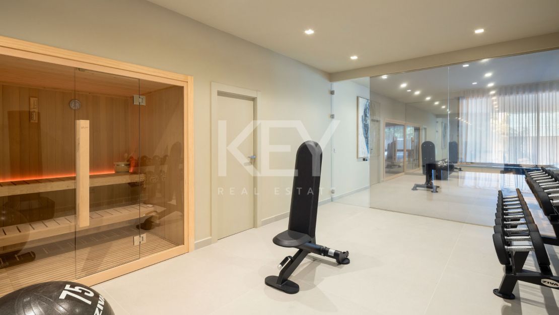 Contemporary villa with sea views for sale in Los Flamingos, Benahavís