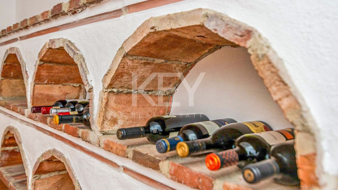 Frontline golf villa for sale in Rio Real, Marbella East