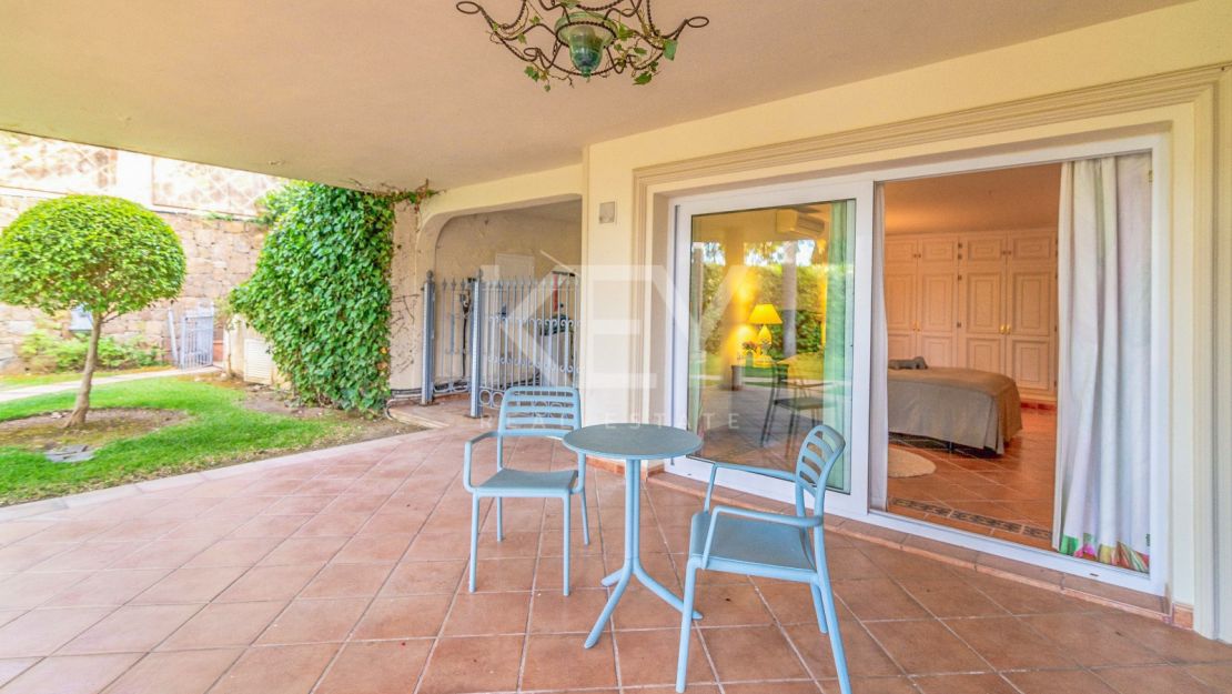 Frontline golf villa for sale in Rio Real, Marbella East