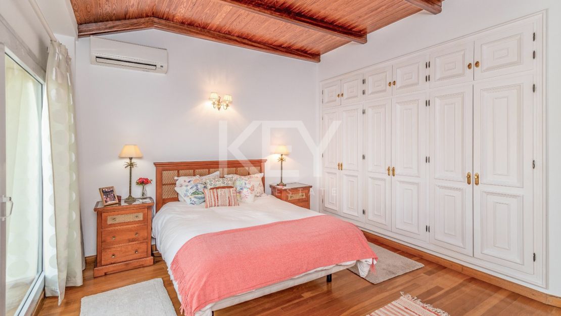 Frontline golf villa for sale in Rio Real, Marbella East