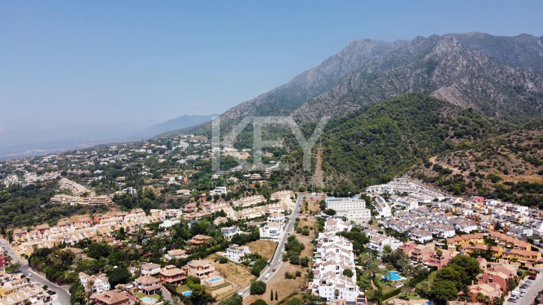 Amazing Plot with Panoramic Sea Views with Project in Marbella Hills
