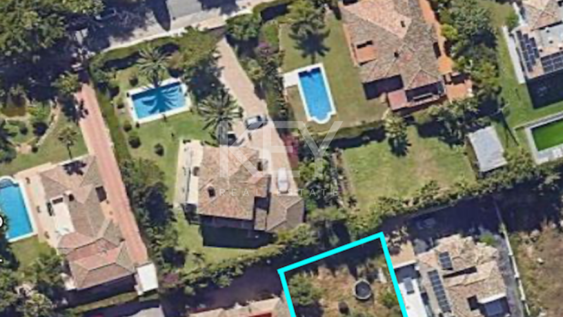 Amazing Plot with Panoramic Sea Views with Project in Marbella Hills