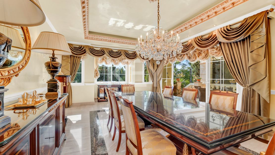 Magnífica villa en Sierra Blanca con impresionantes vistas al mar