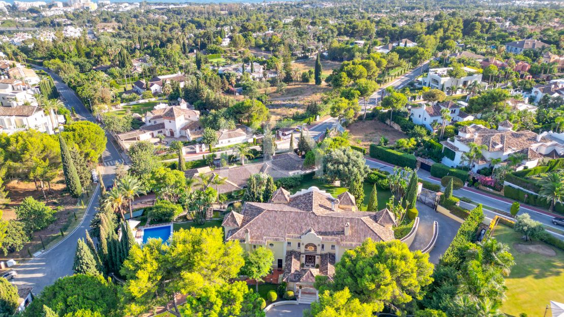 Magnífica villa en Sierra Blanca con impresionantes vistas al mar