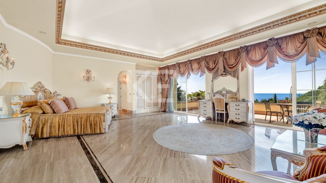 Magnífica villa en Sierra Blanca con impresionantes vistas al mar