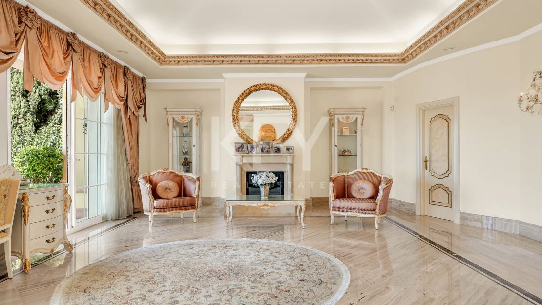 Magnífica villa en Sierra Blanca con impresionantes vistas al mar