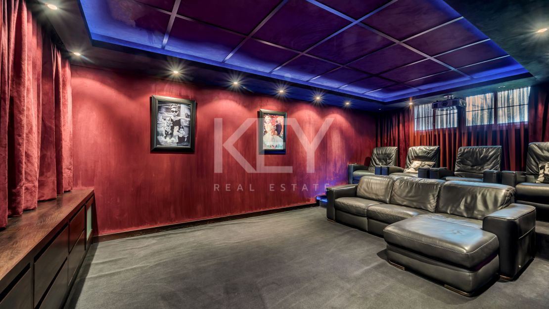 Magnífica villa en Sierra Blanca con impresionantes vistas al mar