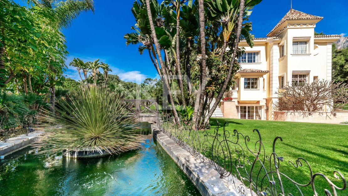 Magnífica villa en Sierra Blanca con impresionantes vistas al mar