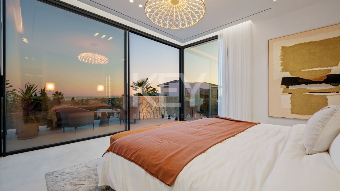 Villa contemporánea con vistas panorámicas al mar y al valle en La Quinta, Benahavis