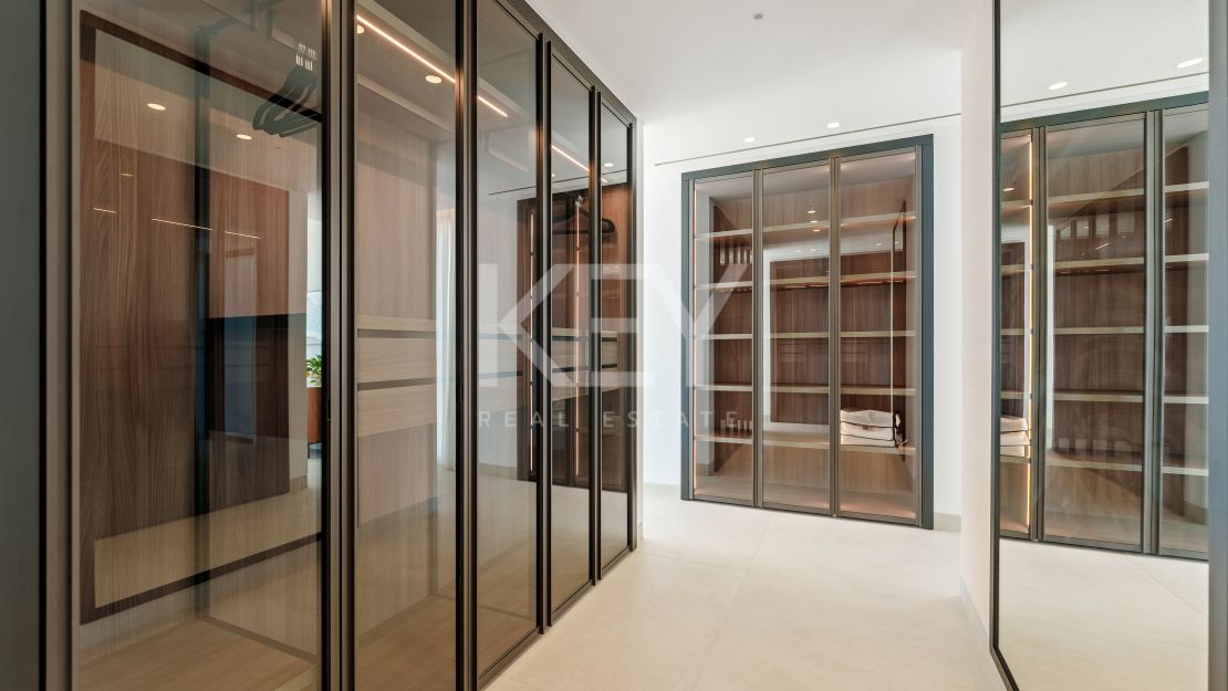 New luxury villa with panoramic views and infinity pool in La Quinta, Benahavis