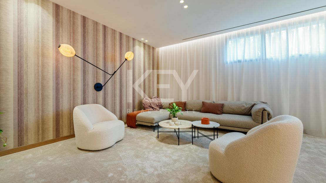 New luxury villa with panoramic views and infinity pool in La Quinta, Benahavis