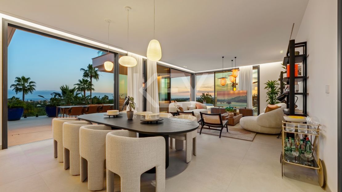 New luxury villa with panoramic views and infinity pool in La Quinta, Benahavis