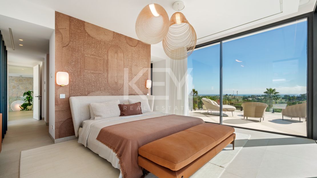 New luxury villa with panoramic views and infinity pool in La Quinta, Benahavis
