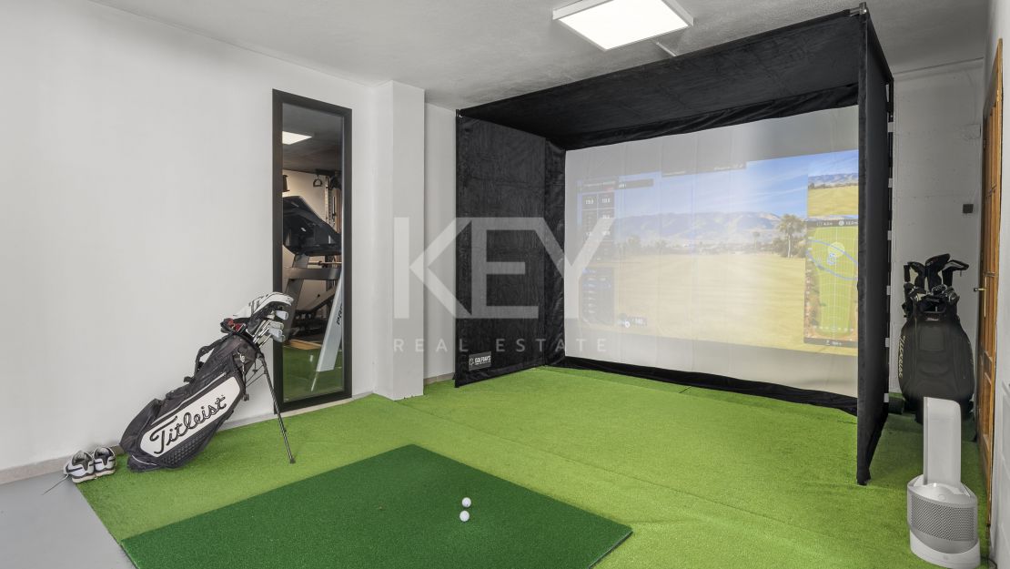 Fantastic villa on a sunny plot in Nueva Andalucia, Marbella