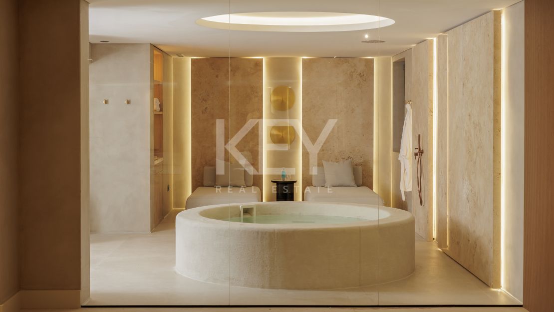 Increíble villa de lujo recién renovada en el corazón de Sierra Blanca, Marbella.