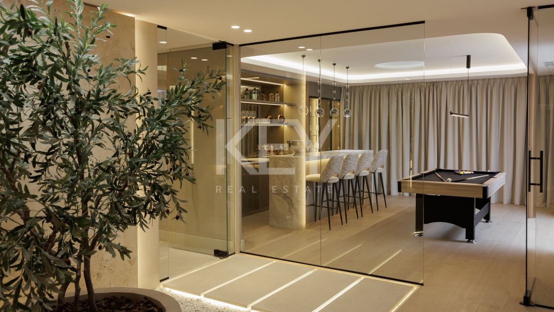 Increíble villa de lujo recién renovada en el corazón de Sierra Blanca, Marbella.