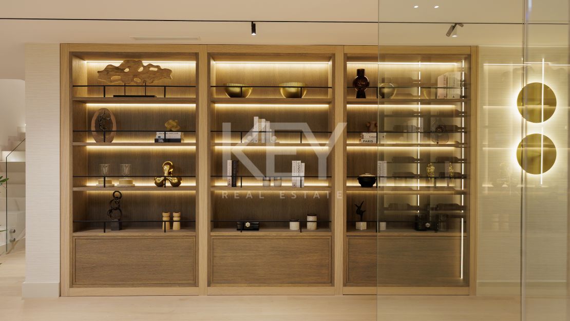 Increíble villa de lujo recién renovada en el corazón de Sierra Blanca, Marbella.