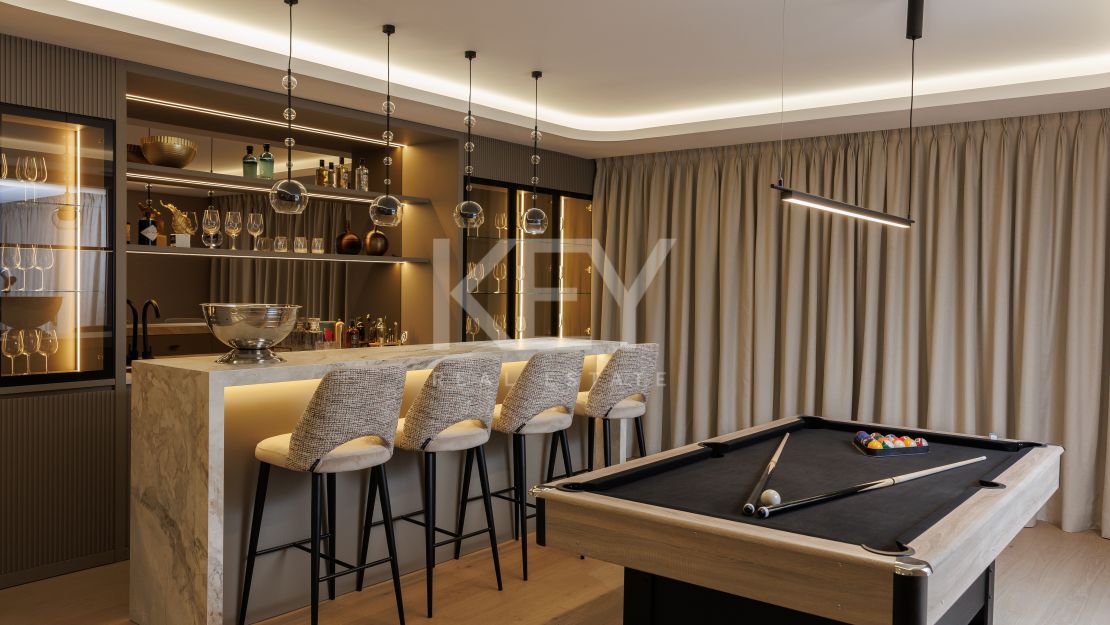 Increíble villa de lujo recién renovada en el corazón de Sierra Blanca, Marbella.