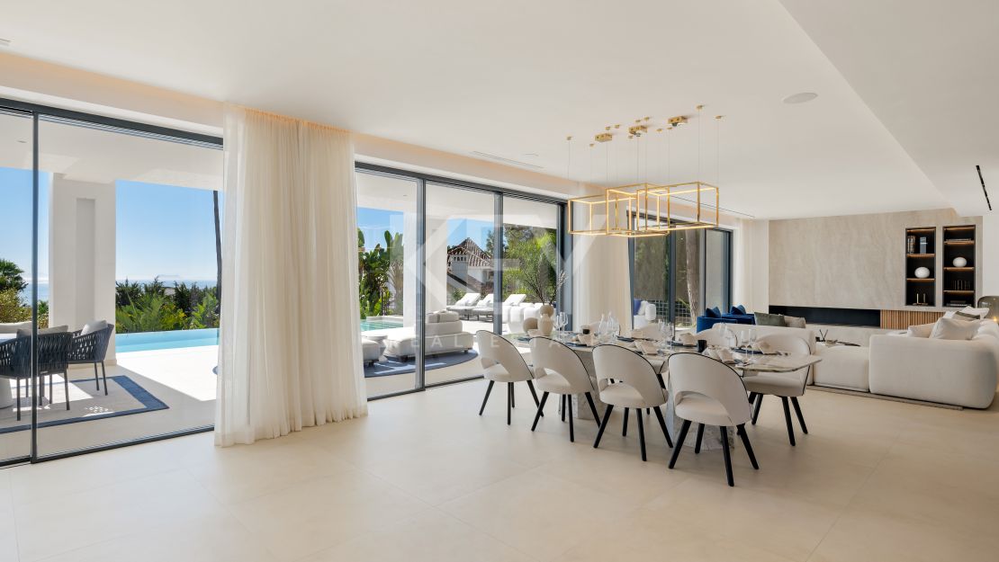 Contemporary Elegant Villa with Views in Sierra Blanca, Marbella