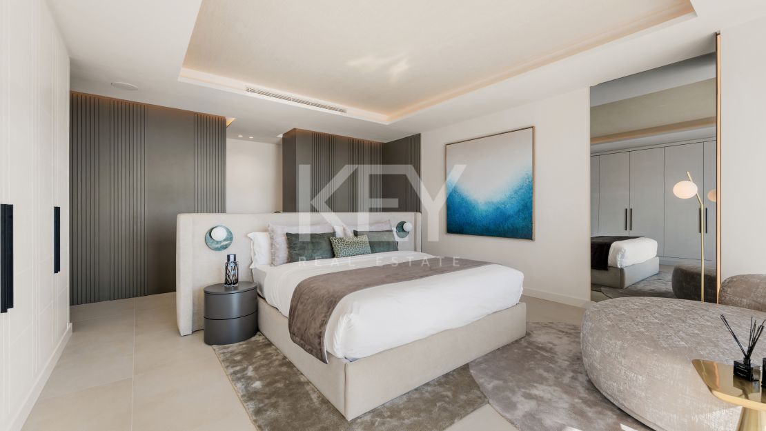 Contemporary Elegant Villa with Views in Sierra Blanca, Marbella