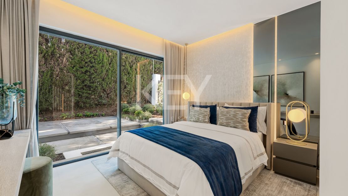 Contemporary Elegant Villa with Views in Sierra Blanca, Marbella