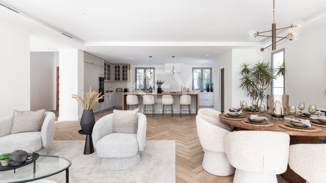 Elegante villa moderna en la prestigiosa urbanización Los Arqueros, Benahavís