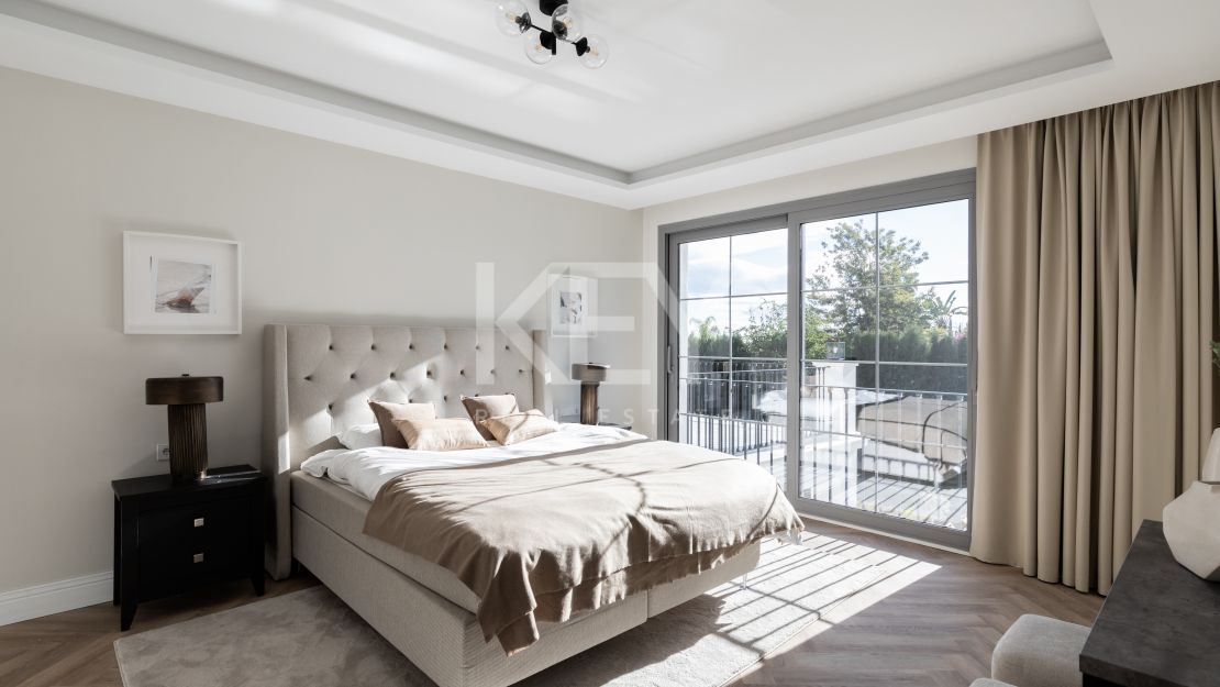 Elegante villa moderna en la prestigiosa urbanización Los Arqueros, Benahavís