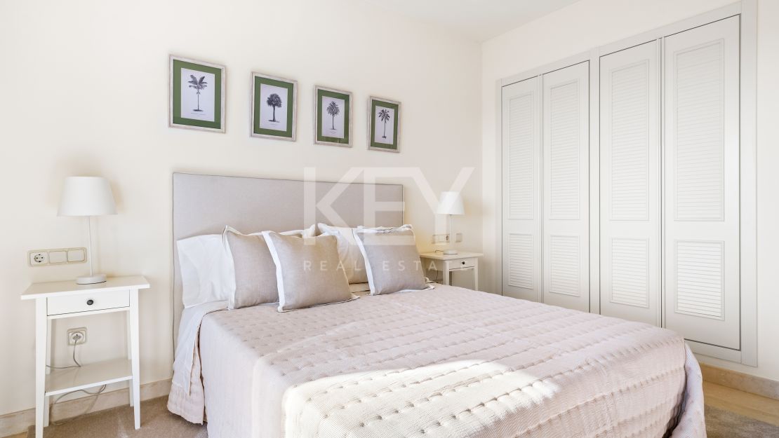 Recently Renovated 2 Bedroom Apartment with Sea Views in Benahavis, Marbella