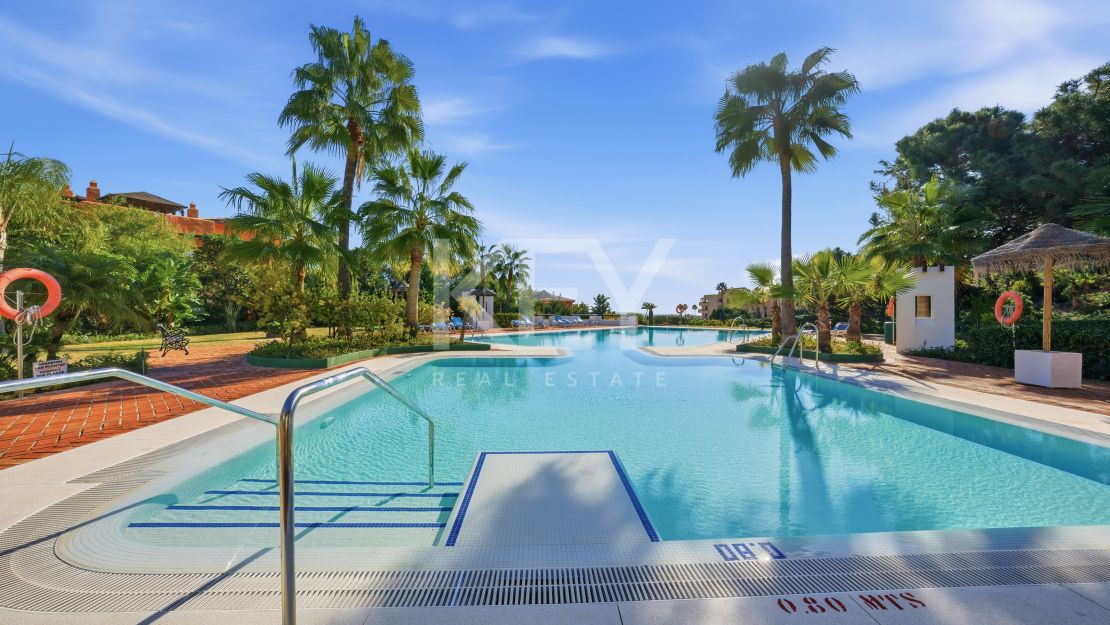 Recently Renovated 2 Bedroom Apartment with Sea Views in Benahavis, Marbella