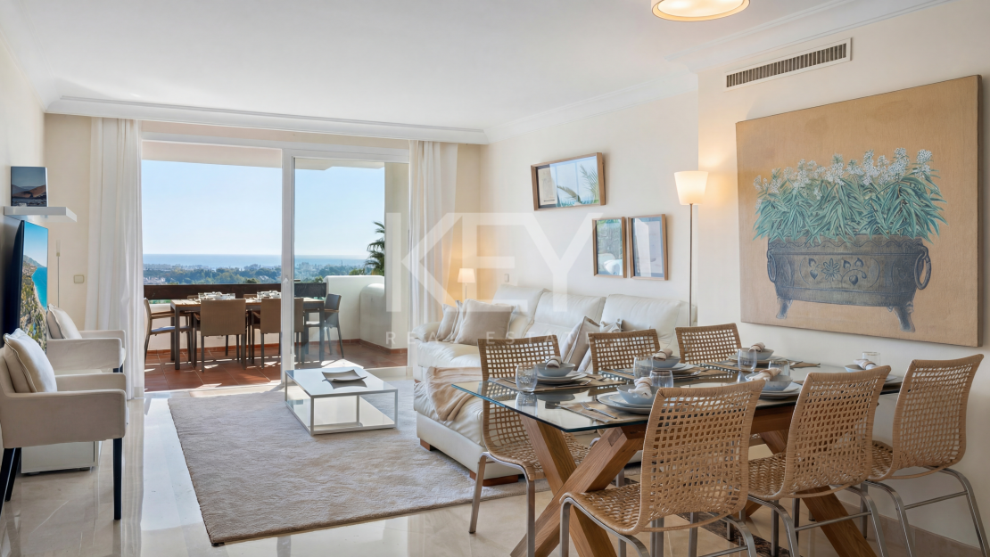 Recently Renovated 2 Bedroom Apartment with Sea Views in Benahavis, Marbella