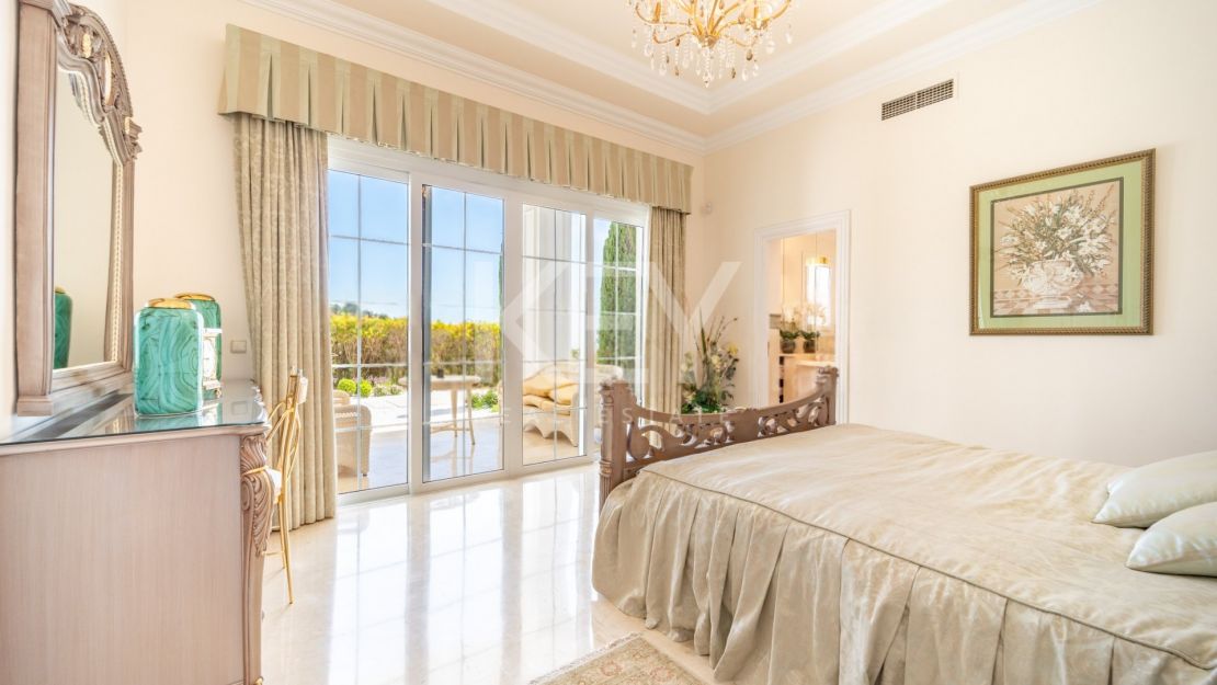 ELEGANT VILLA IN LA ZAGALETA WITH PANORAMIC SEA AND MOUNTAIN VIEWS