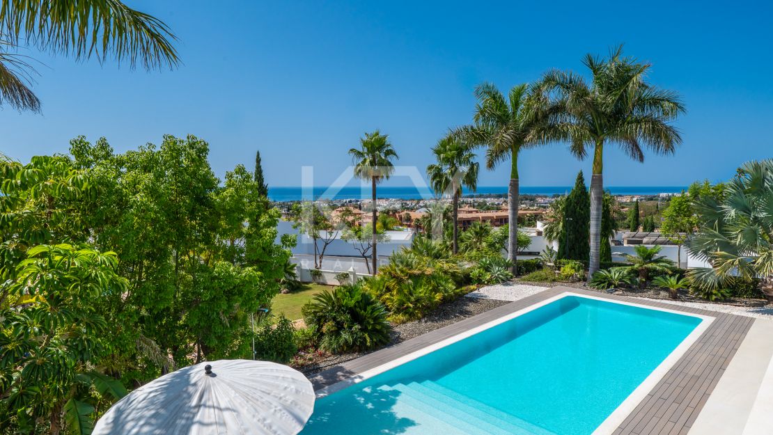 Spectacular New Villa with Sea and Golf Views in Los Flamingos Golf, Benahavis