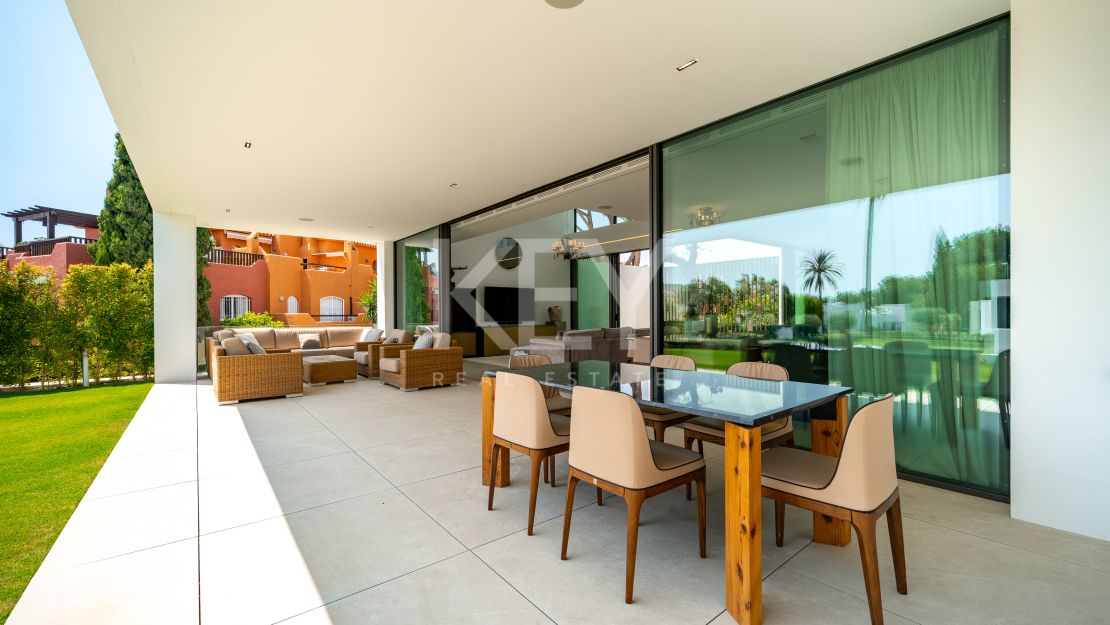 Modern Villa with private pool and views in Nueva Andalucía, Marbella