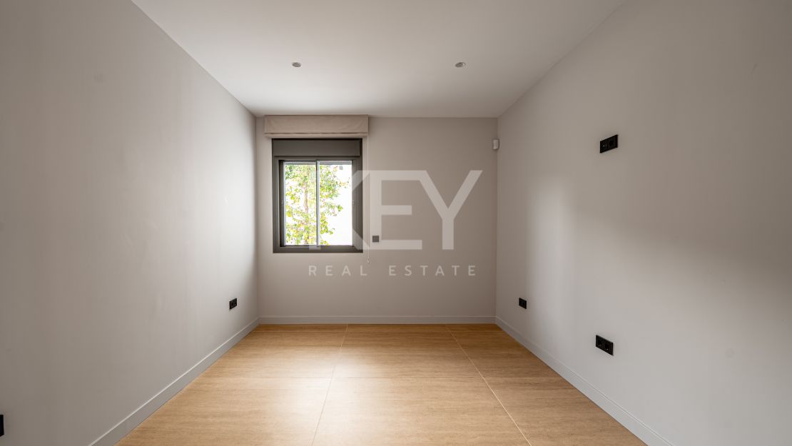 Fully Renovated Luxury Villa in El Rosario, Marbella East