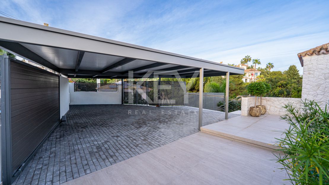 Fully Renovated Luxury Villa in El Rosario, Marbella East