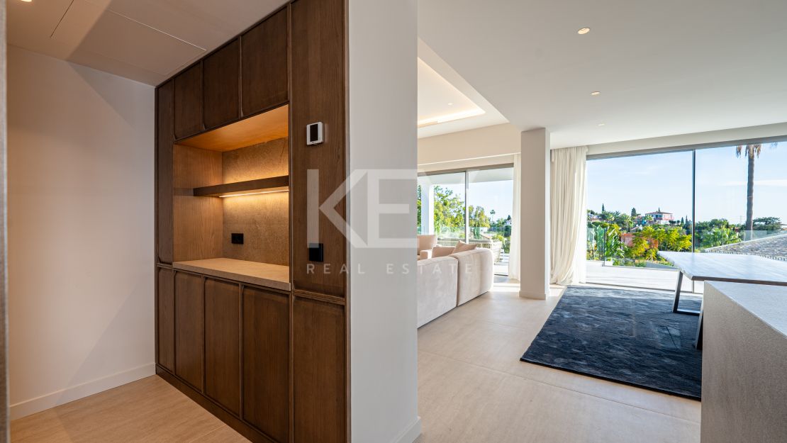 Fully Renovated Luxury Villa in El Rosario, Marbella East