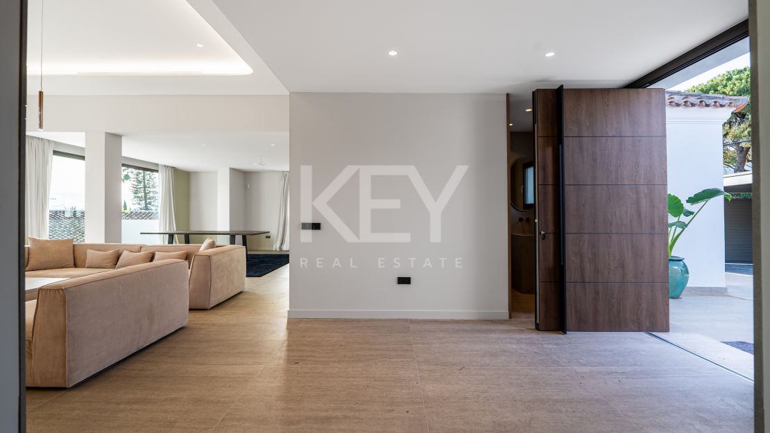 Fully Renovated Luxury Villa in El Rosario, Marbella East