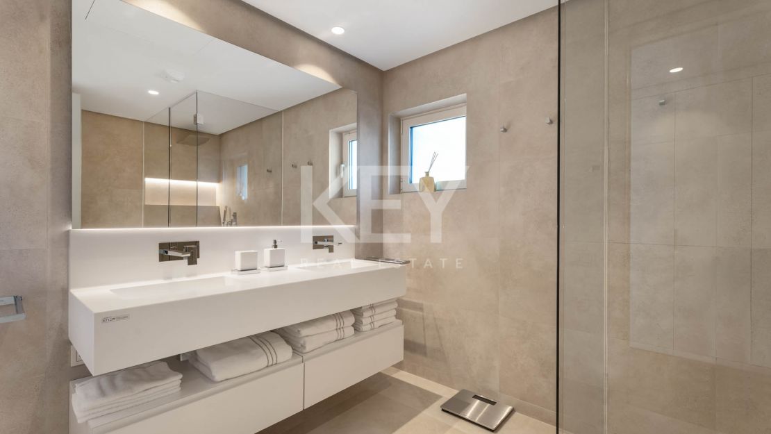 Amazing Apartment with Panoramic Views in Palo Alto, Marbella