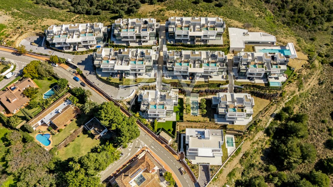 Fantastic semi-detached Villa with Stunning Views in Rio Real, Marbella