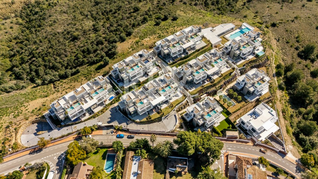 Fantastic semi-detached Villa with Stunning Views in Rio Real, Marbella