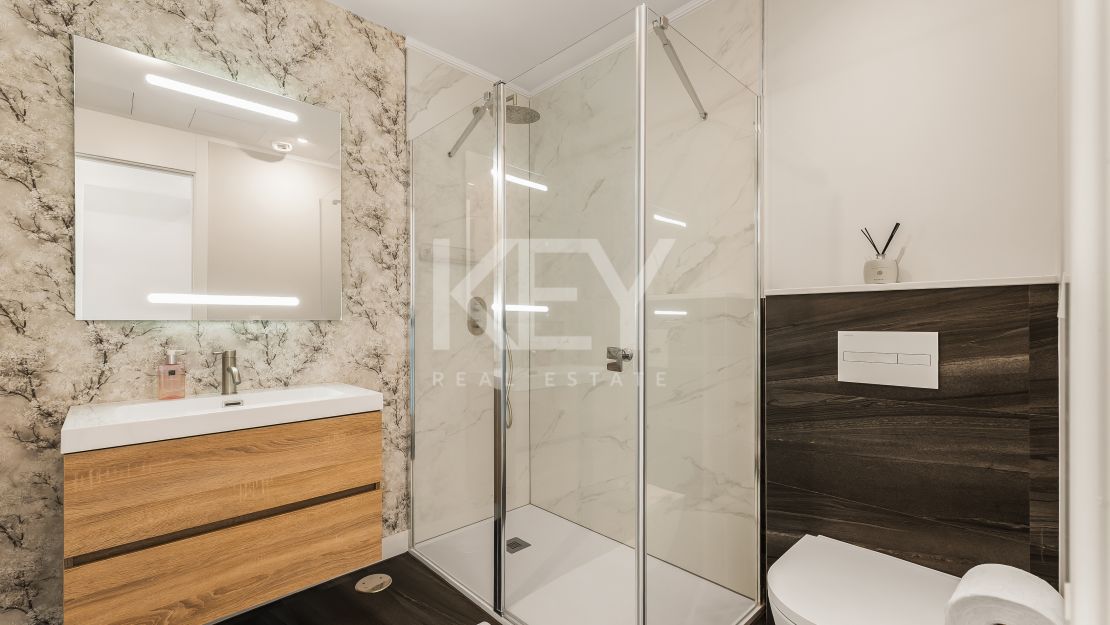 Fantastic semi-detached Villa with Stunning Views in Rio Real, Marbella