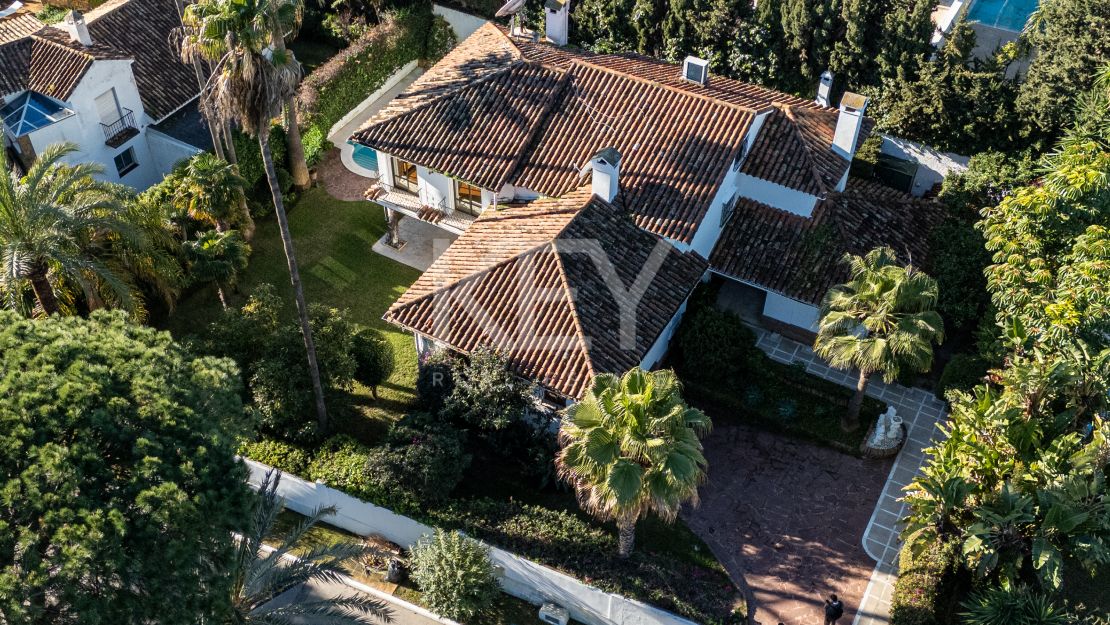 Classical Luxury Villa in Los Monteros, Marbella
