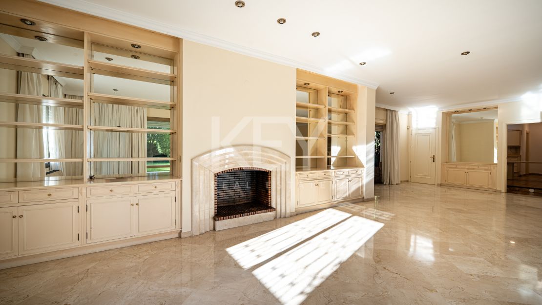 Classical Luxury Villa in Los Monteros, Marbella