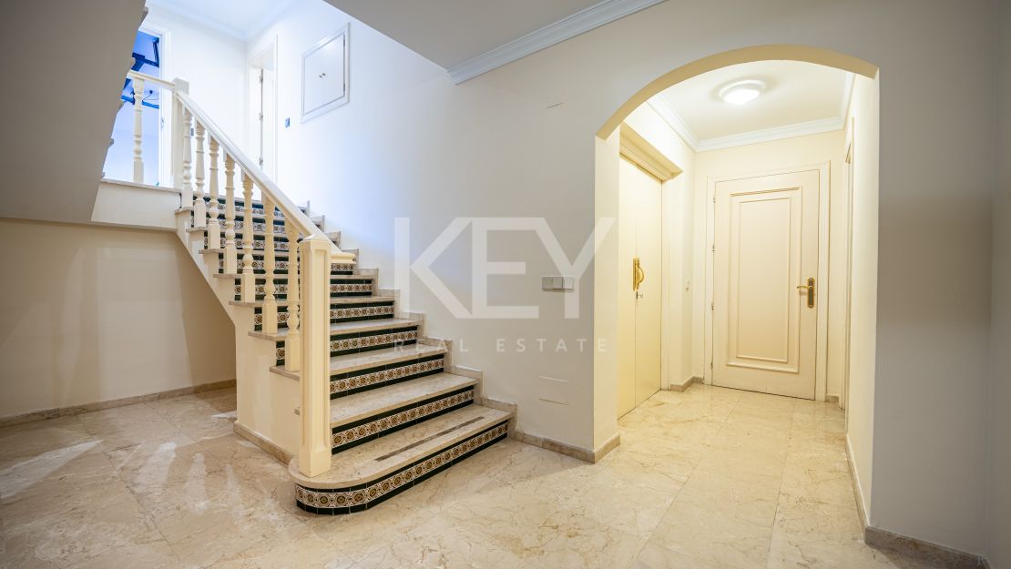 Classical Luxury Villa in Los Monteros, Marbella