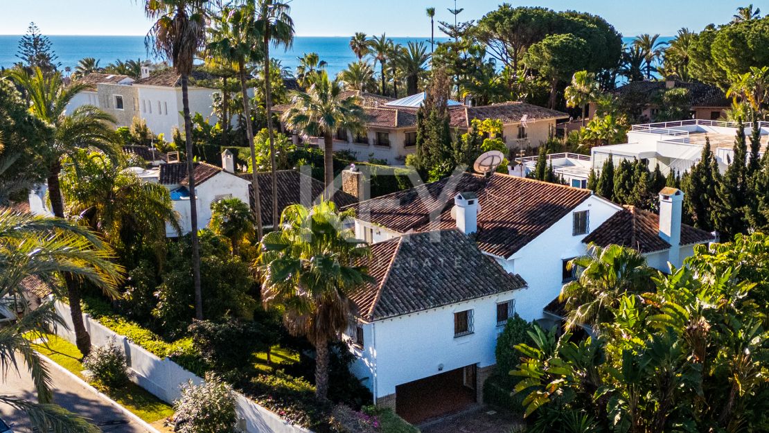 Classical Luxury Villa in Los Monteros, Marbella