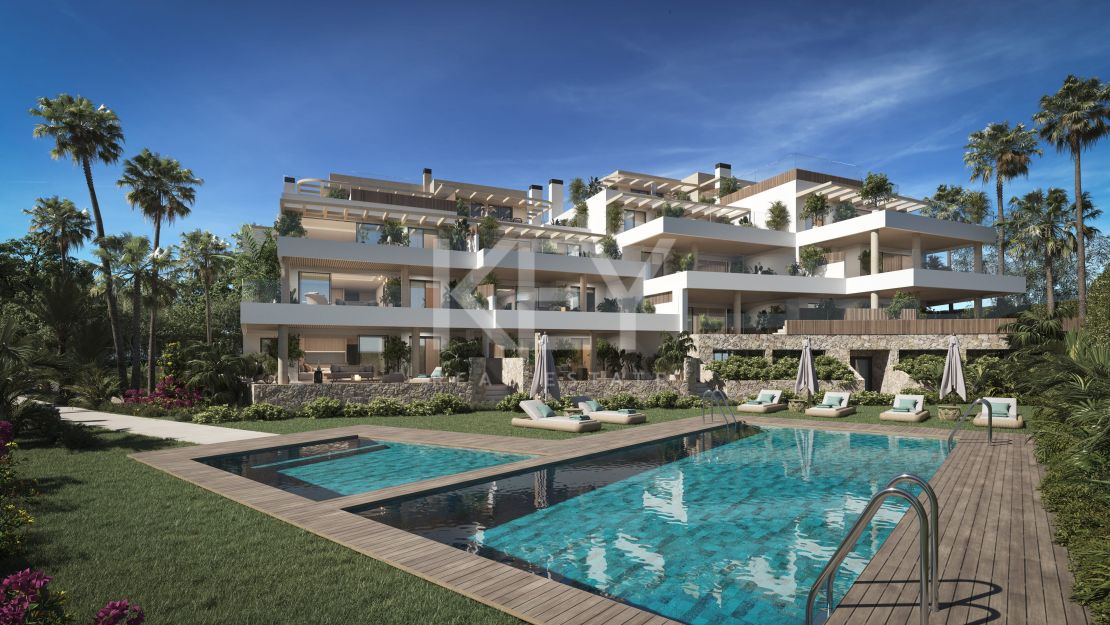 Apartment with Breathtaking Panoramic Views in Marbella East, Cabopino