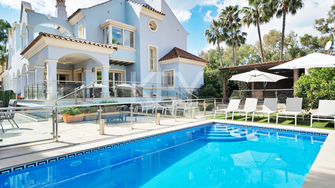 Beachside Villa For Sale Near Puerto Banús With Private Pool And Investment Potential